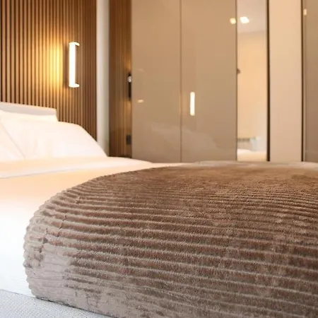 Luxury Pure! Bazzoni 2-room Suite, Fully Equipped 아파트 *